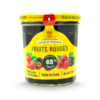 Pot de confiture de fruits rouges