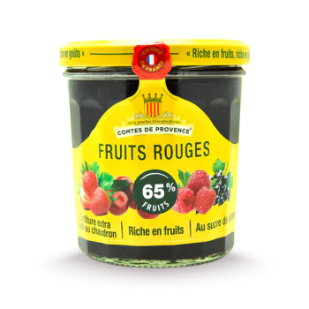 Pot de confiture de fruits rouges